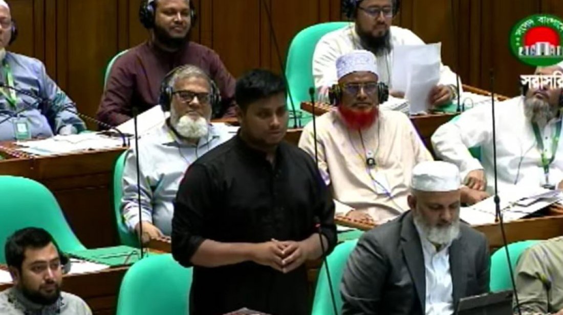 এবার সরকারি মালিকাধীন গাড়ি চাইলেন হাসনাত আবদুল্লাহ